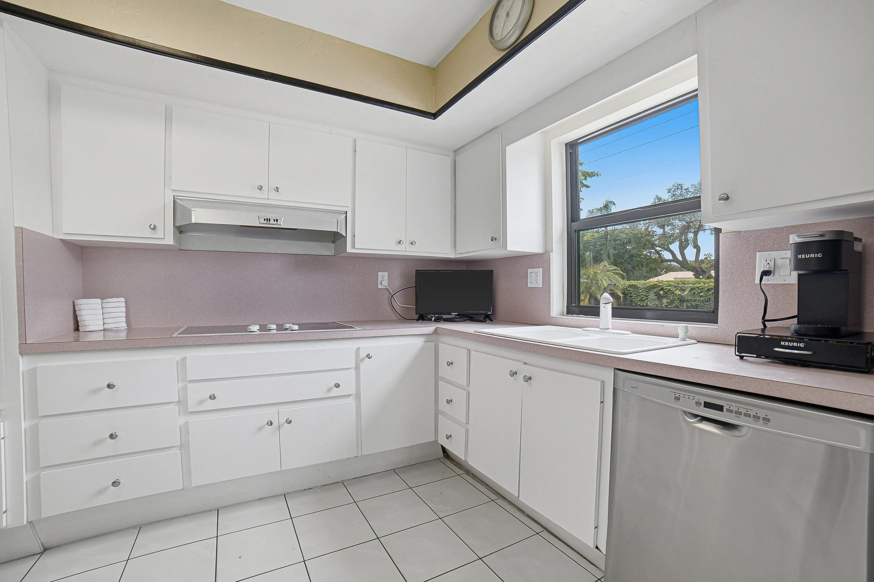 26-Kitchen-C