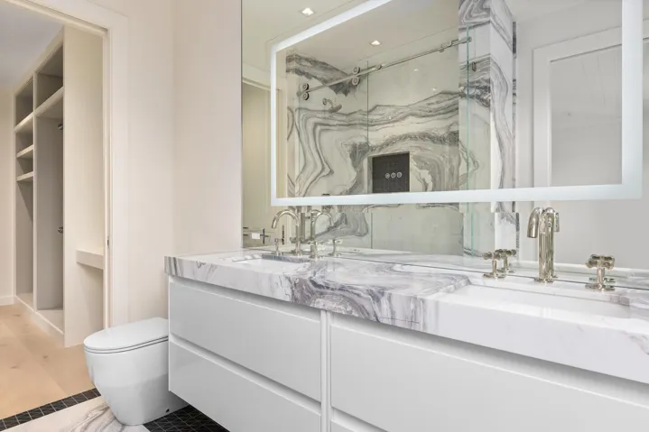 Guest Bath 2