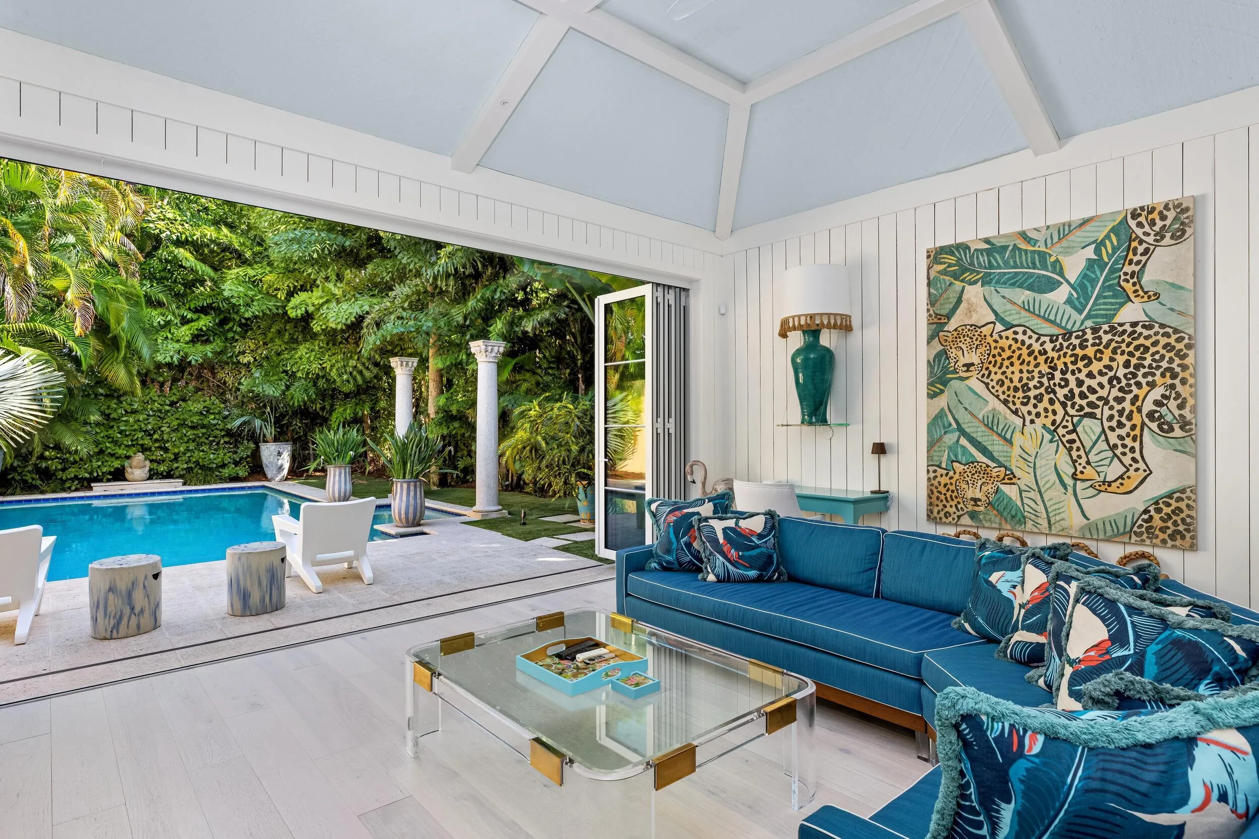 Guest House Living