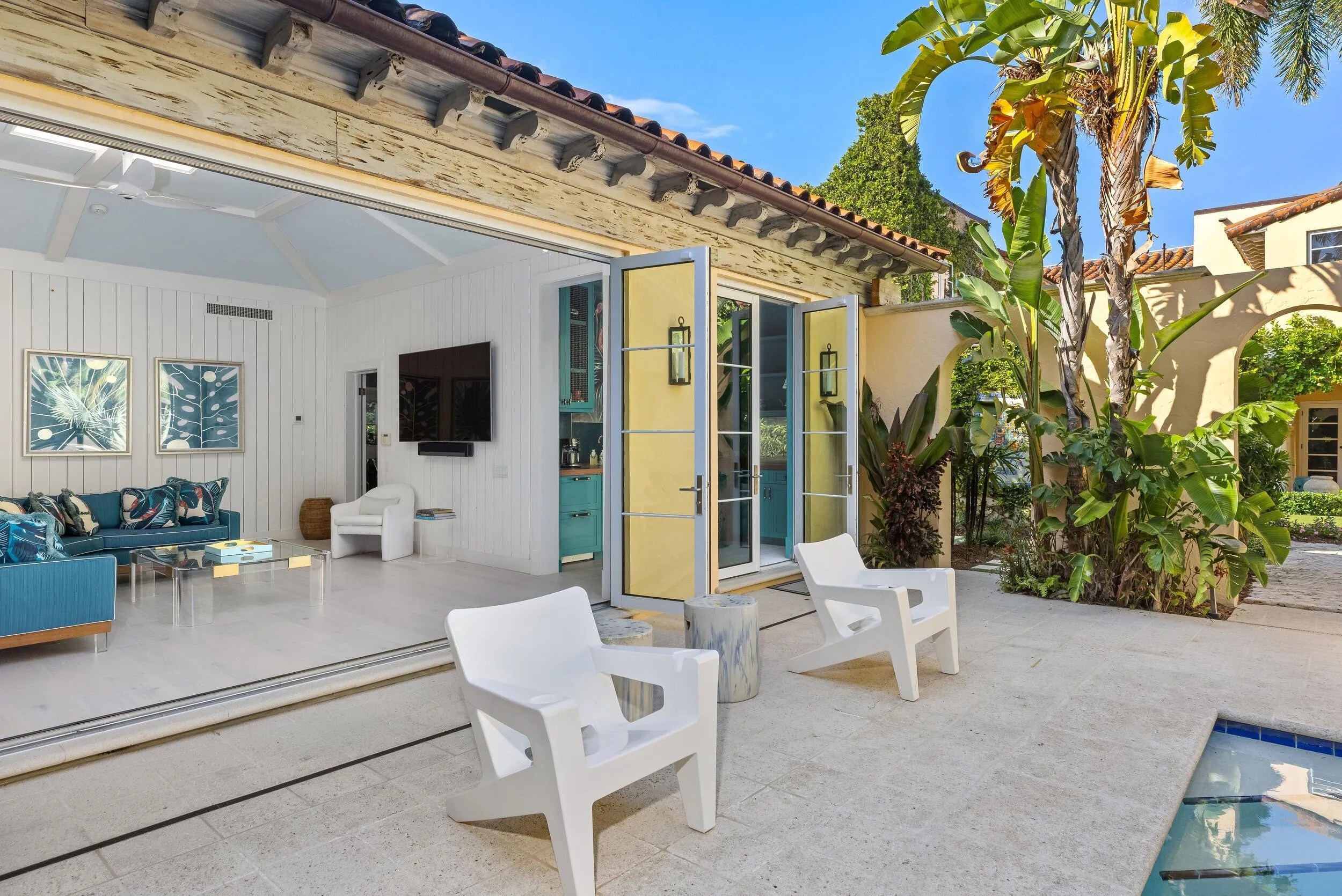Guest House Living