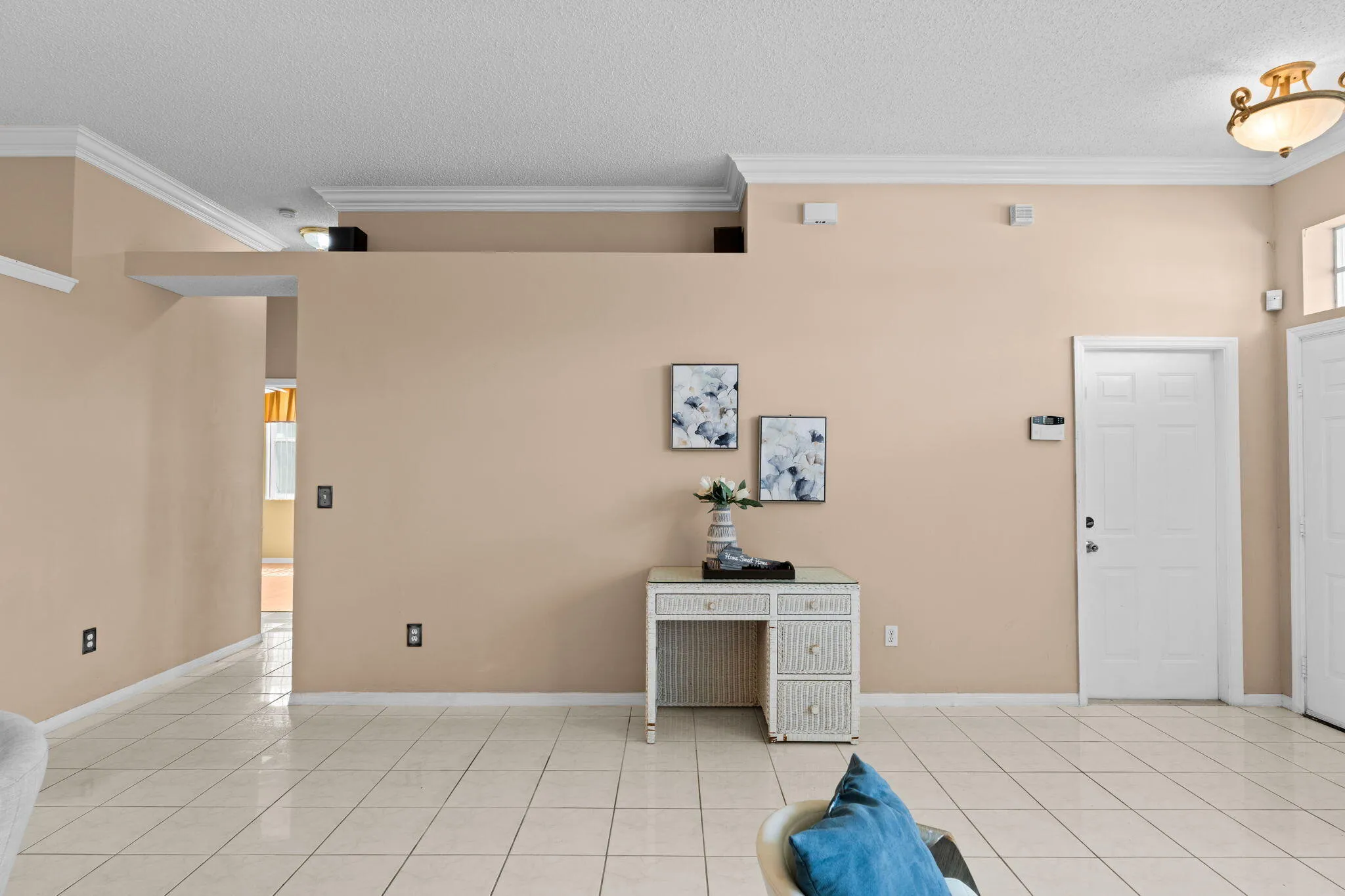8-web-or-mls-A7409073