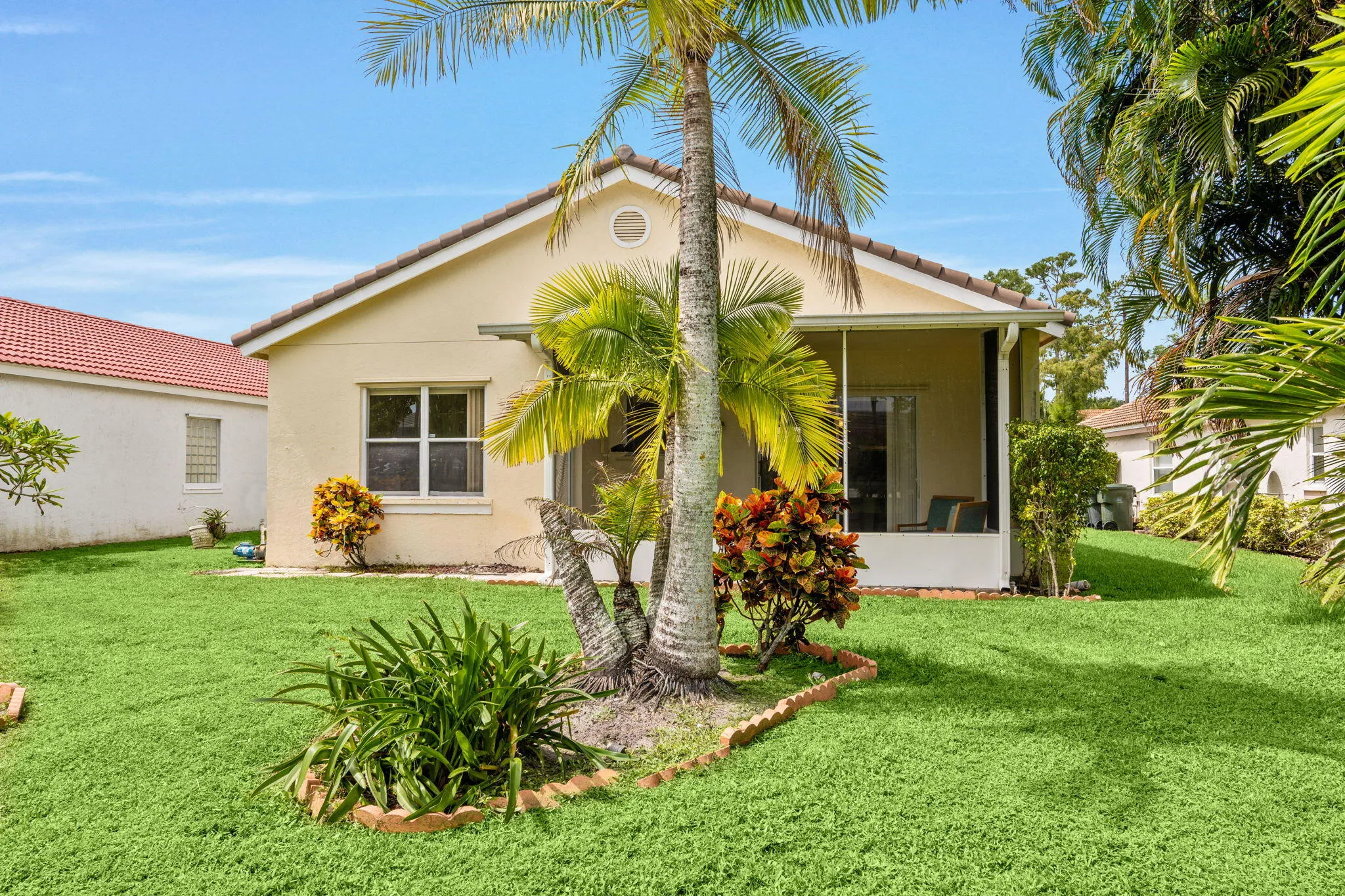 42-web-or-mls-A7409004