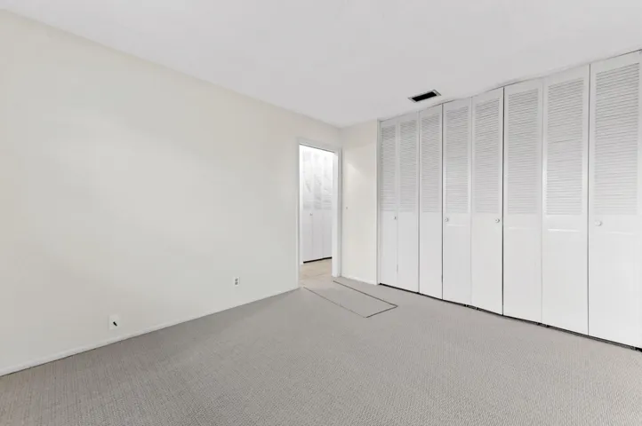 14 Bedroom 02