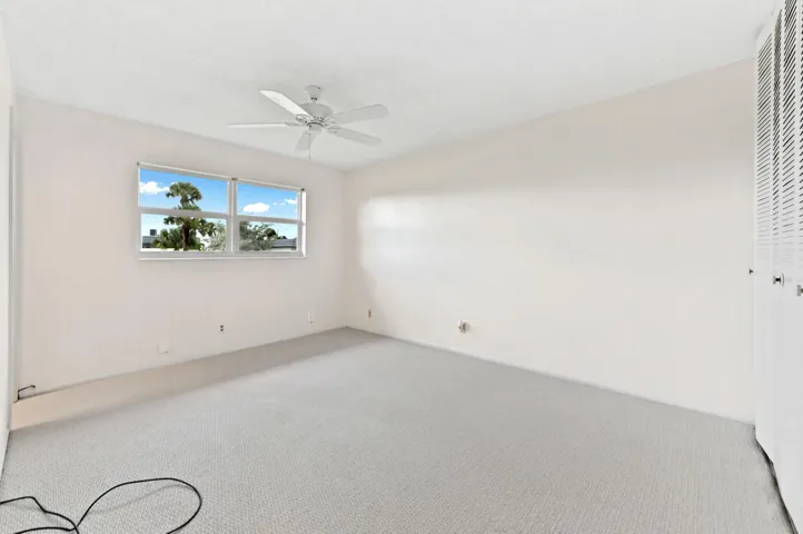 15 Bedroom 03