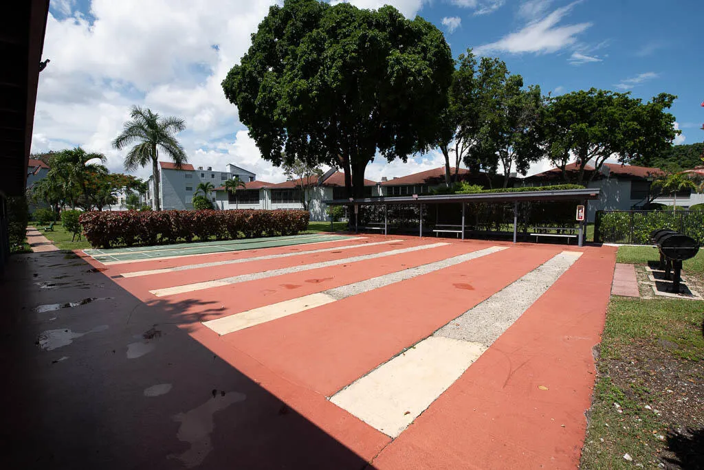 20230917-6550 S Oriole Blvd 202-0010