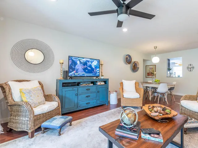 20230917-6550 S Oriole Blvd 202-0047