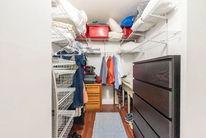 20230917-6550 S Oriole Blvd 202-0036