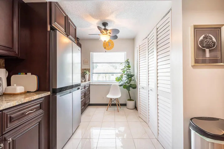 20230917-6550 S Oriole Blvd 202-0028
