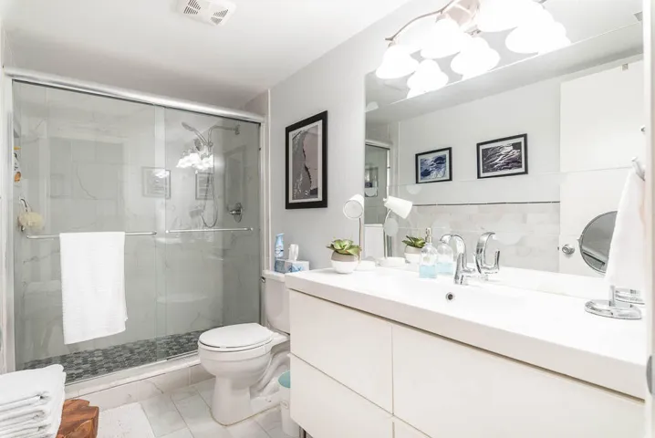 20230917-6550 S Oriole Blvd 202-0041