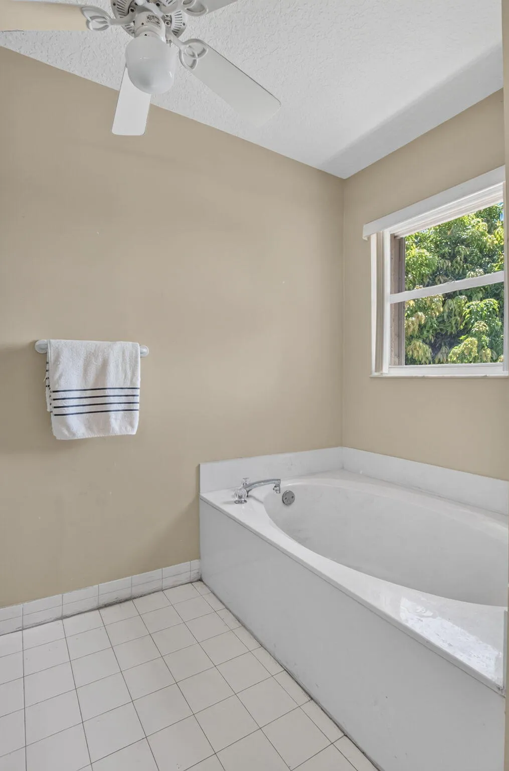 Soaking Tub