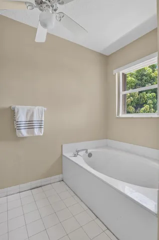 Soaking Tub