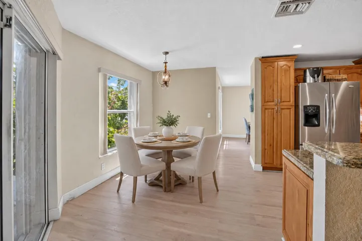 Virtually Staged furnishing