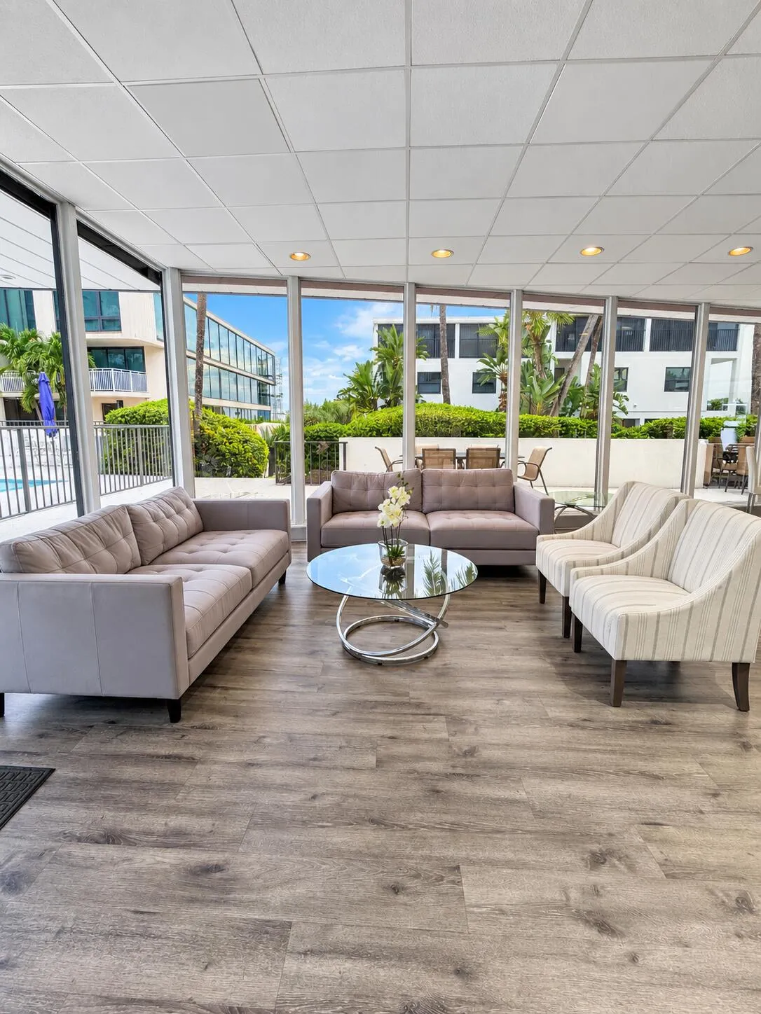Sitting area by the pool table in the recreation room
