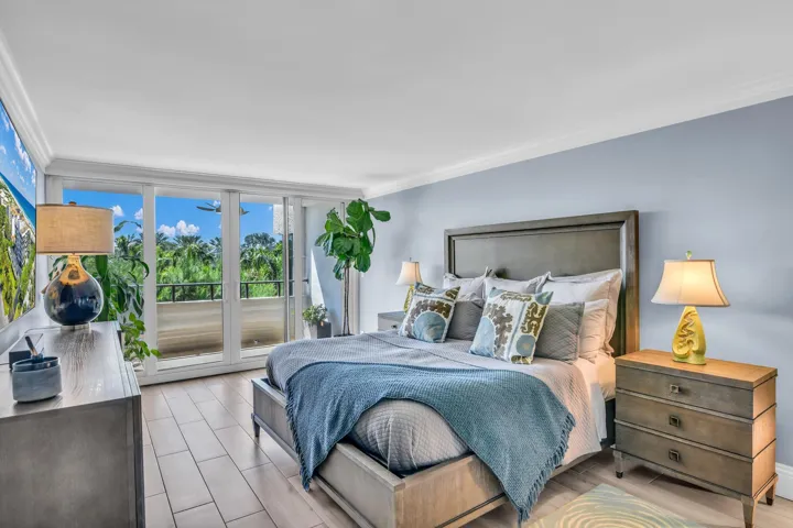 Wood furniture compliments the coastal style throughout.