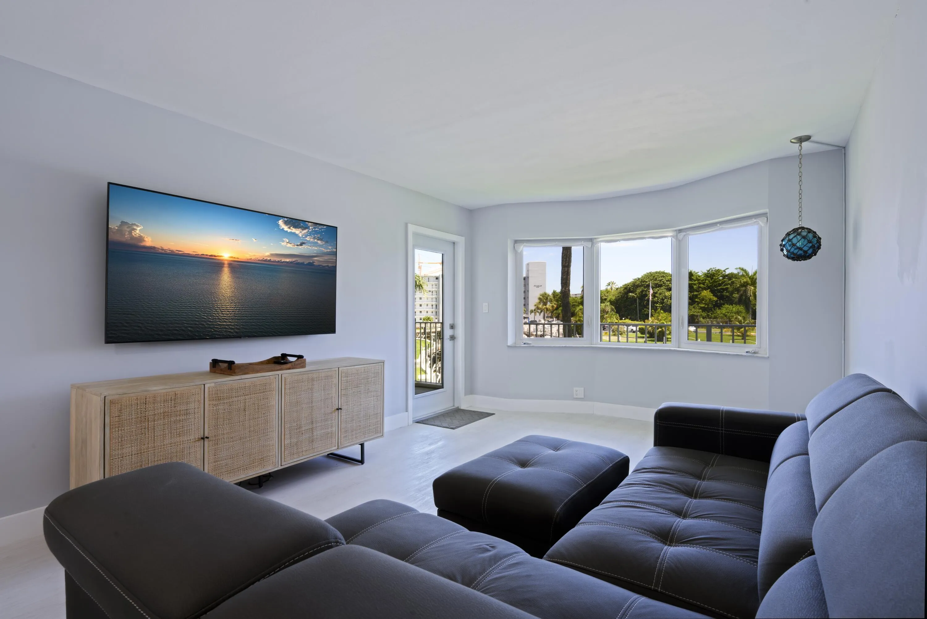 1445 SE 15th Ct Apt 203-print-013-017-DS