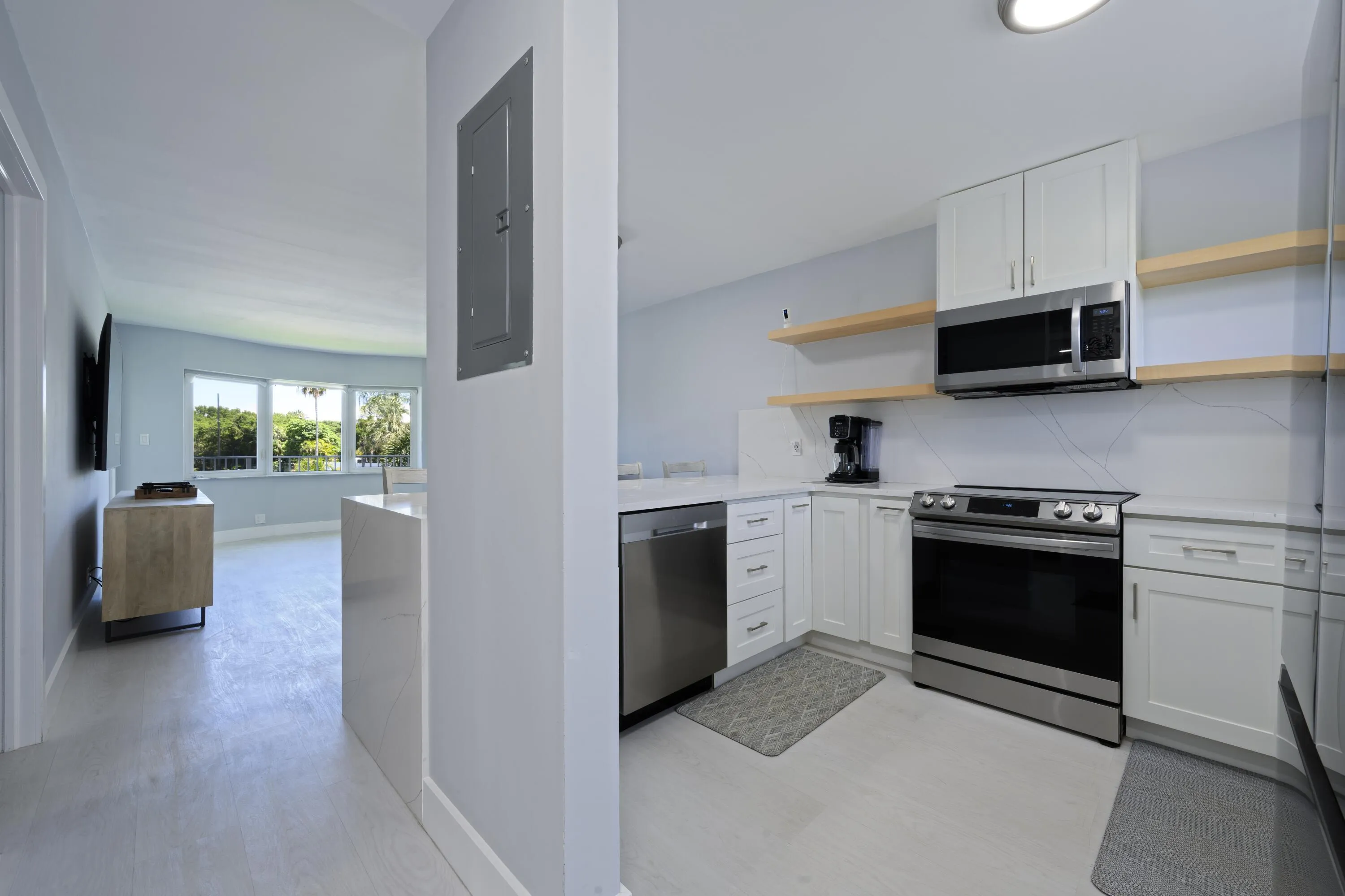 1445 SE 15th Ct Apt 203-print-016-021-DS