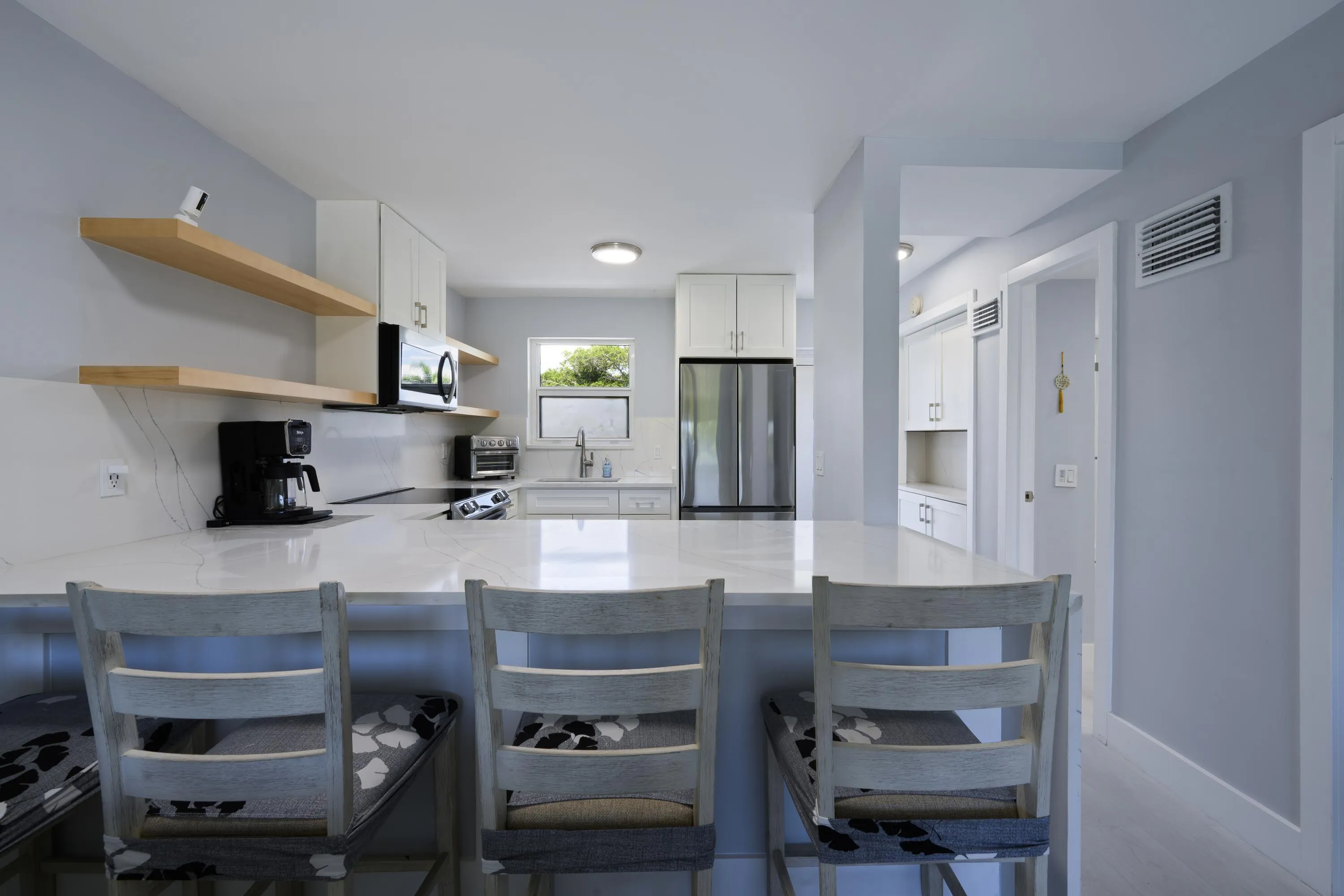 1445 SE 15th Ct Apt 203-print-014-012-DS