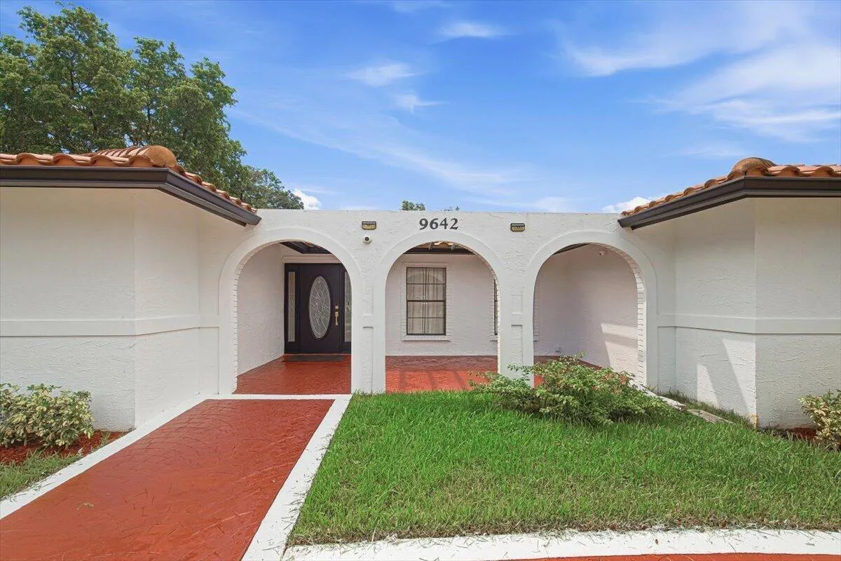 05-Front Home-D