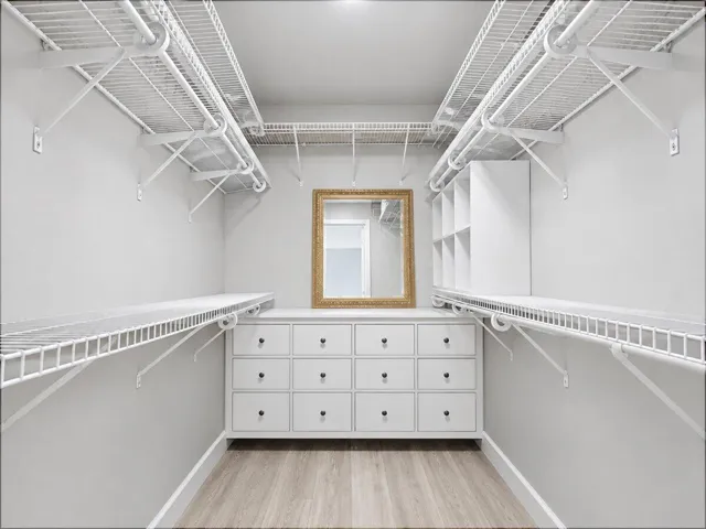 34-Bedroom4-Closet