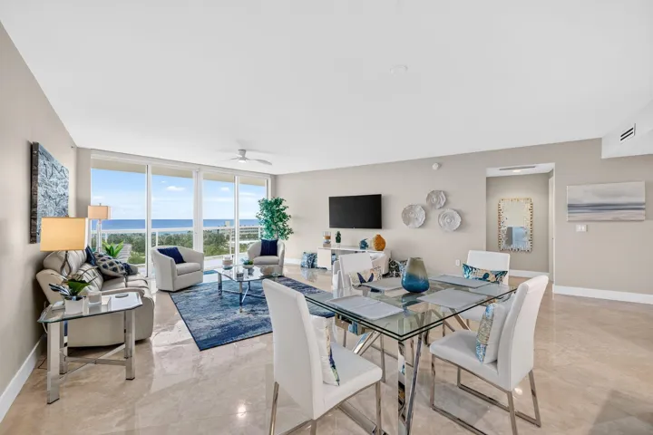 Whether hosting an elegant diner party or enjoying a relaxed gathering, the seamless layout keeps guests connected while enhancing the residence sophisticated coastal ambiance.