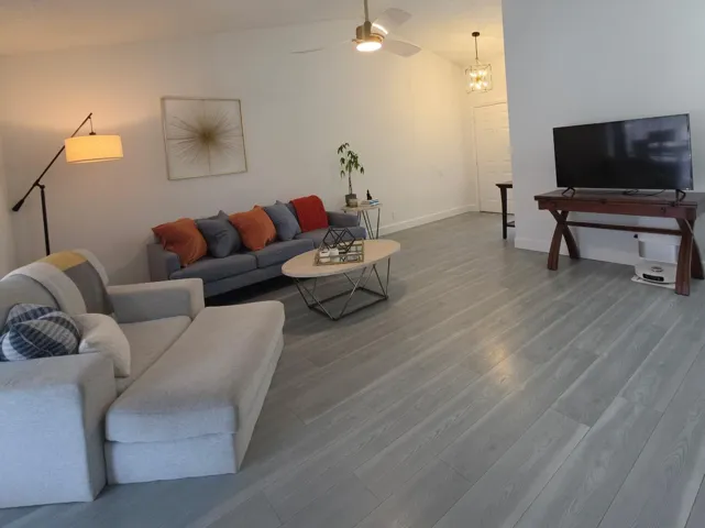 Living Area 2