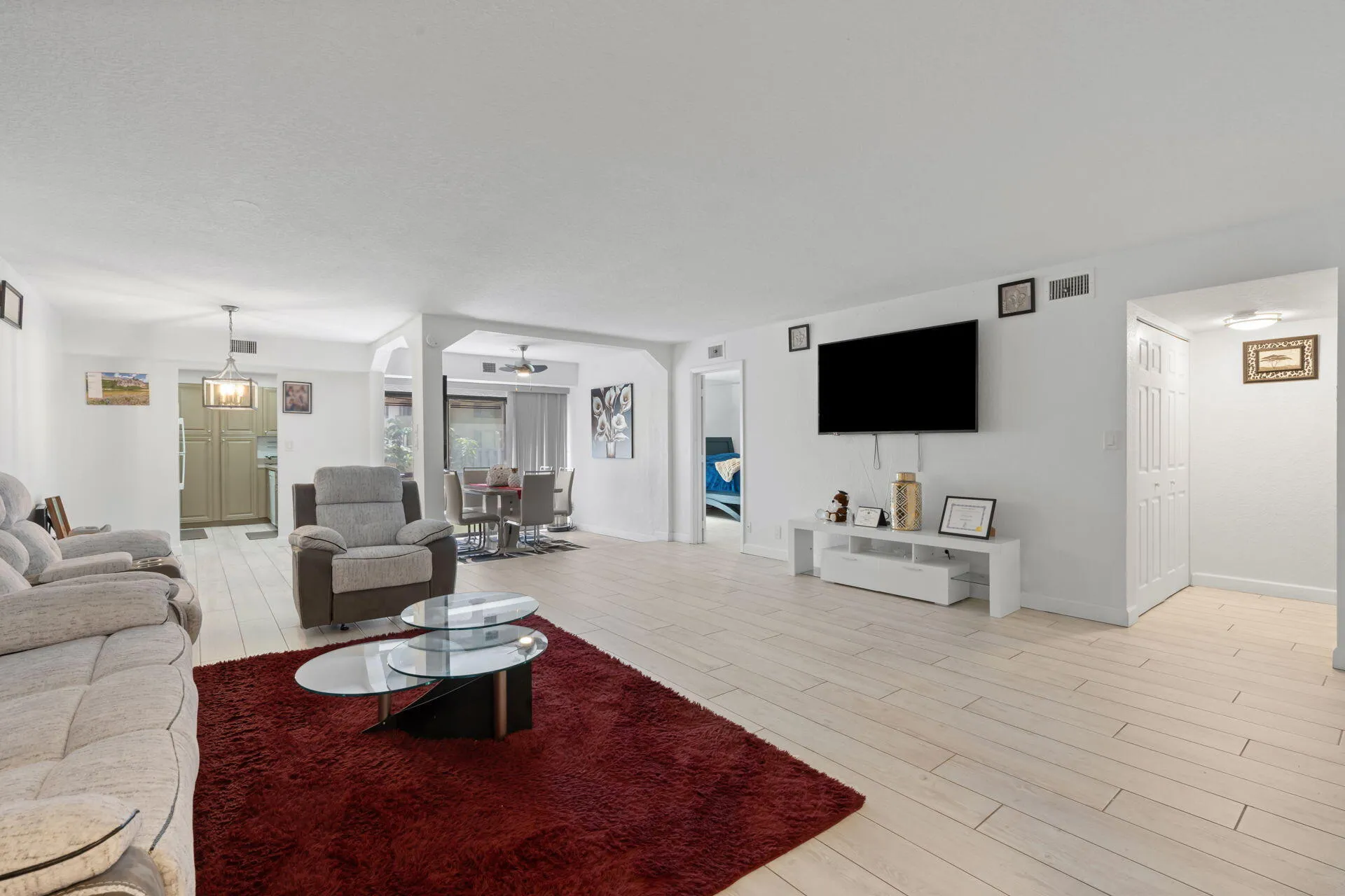 Living & Dining Room