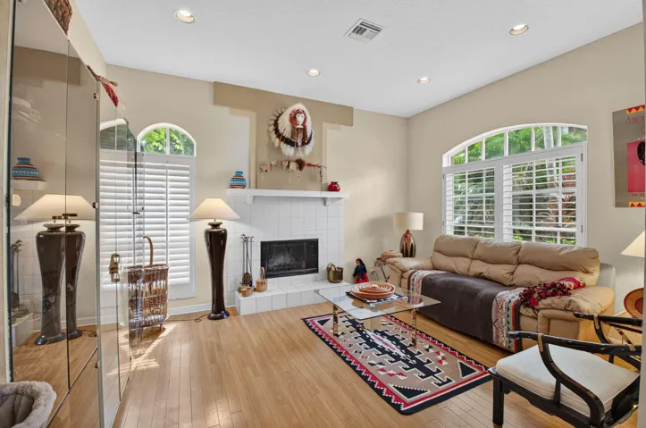 Living room with cozy fire place