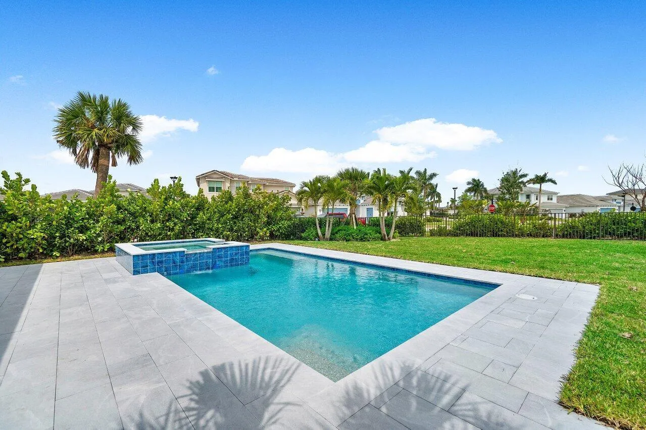 038-12289WaterstoneCircle-PalmBeachGarde