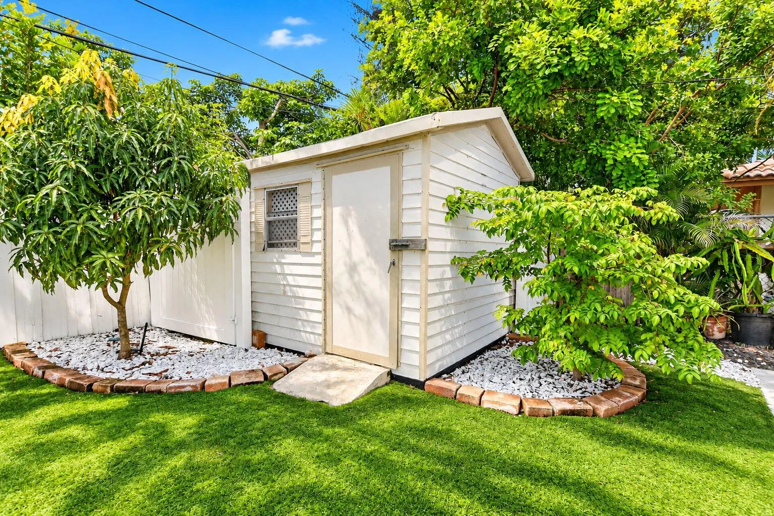 Shed