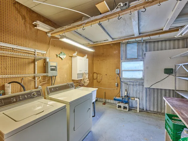 UTILITY SHED/LAUNDRY/ STORAGE