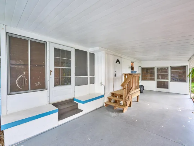 CARPORT