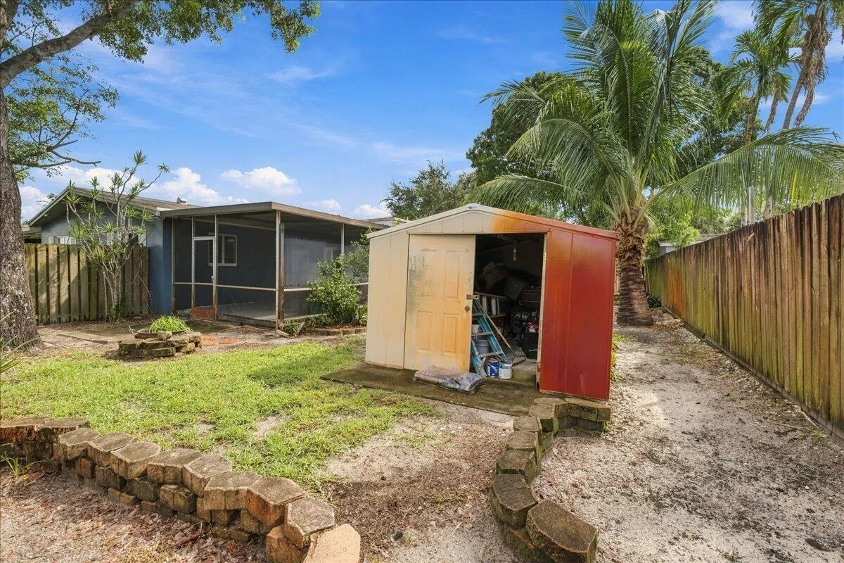 Shed