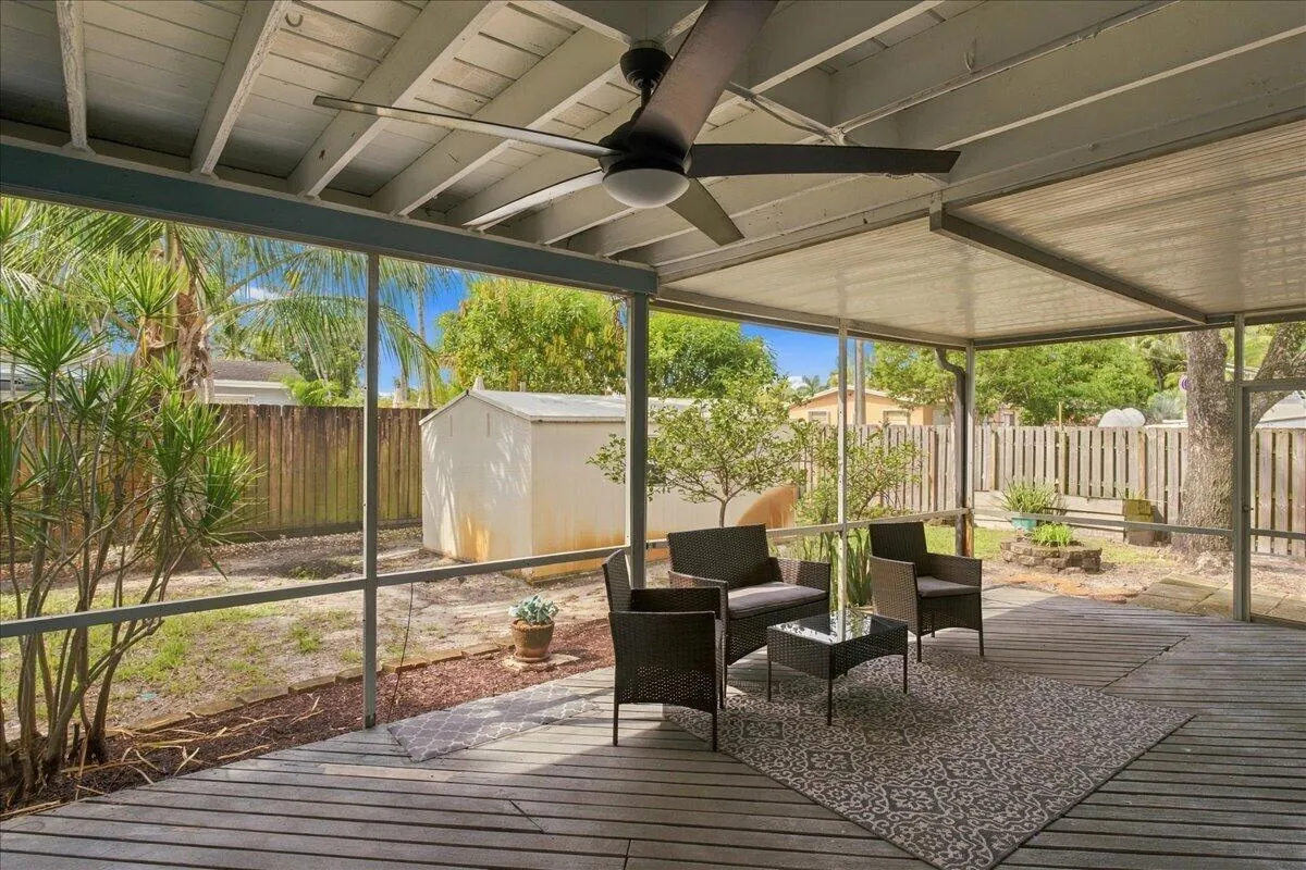 Screened Porch