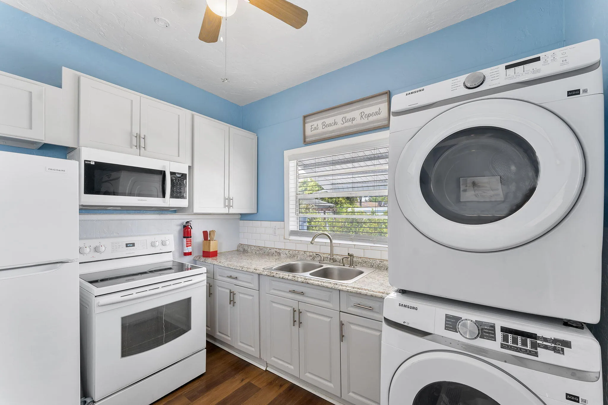 Kitchen with Washer and Dryer