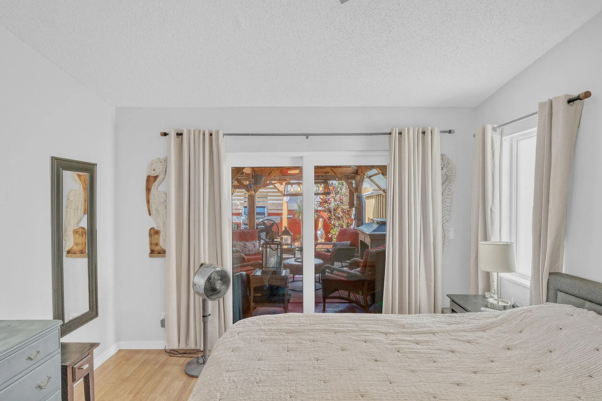 14 Primary Bedroom (2)