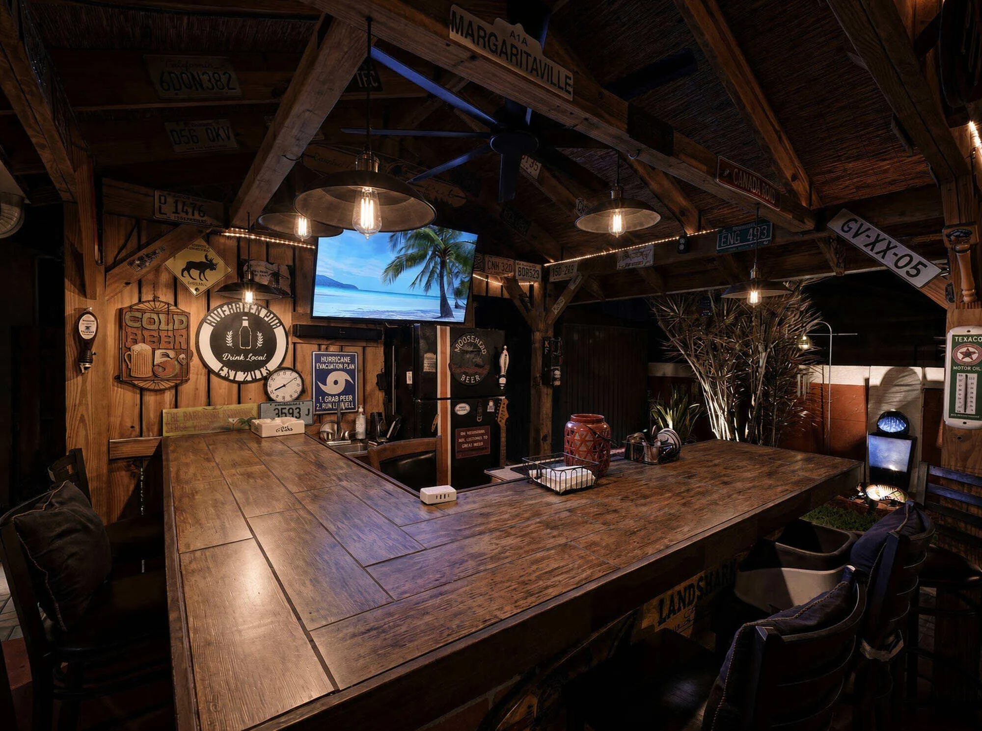 8 Backyard Bar and Grill (9)