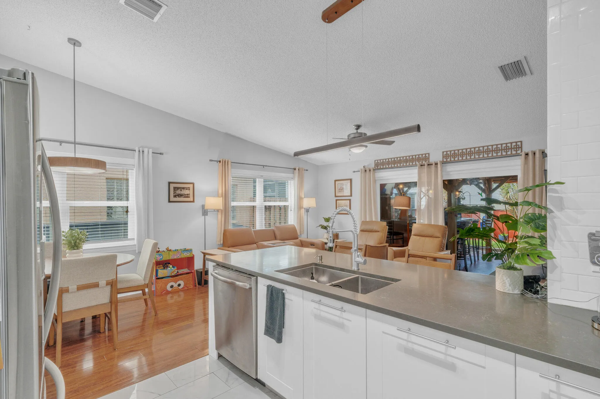 6 Kitchen (5)