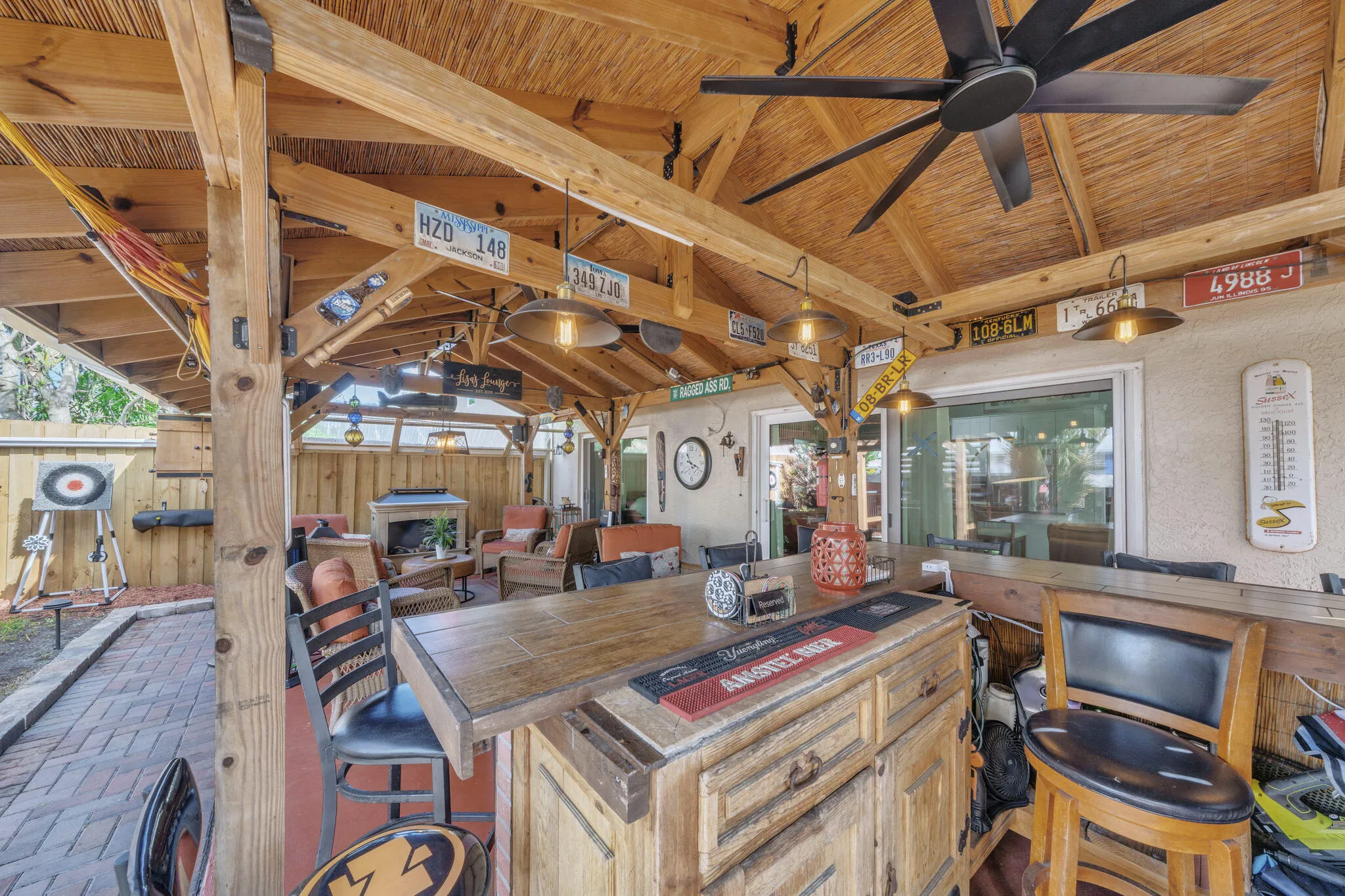 8 Backyard Bar and Grill (13)