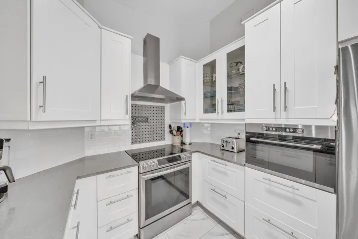 6 Kitchen (4)