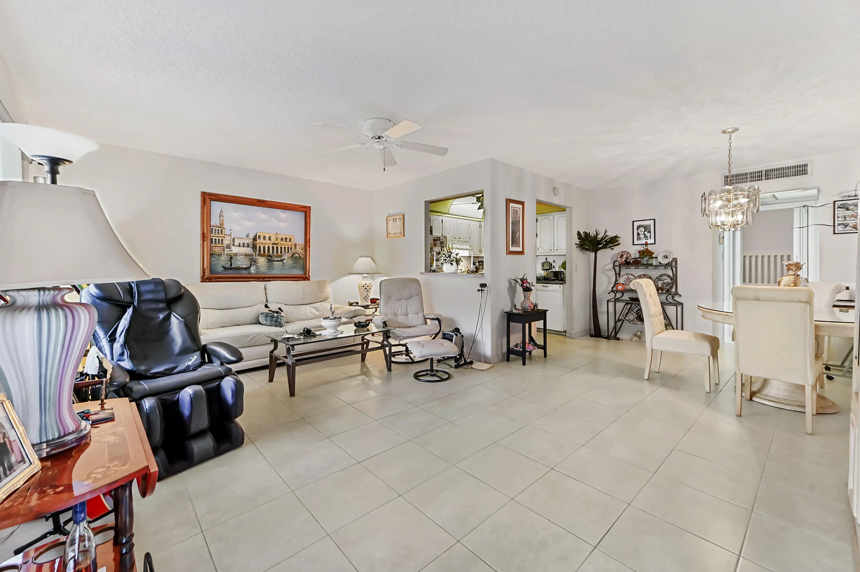 04 Living room 01