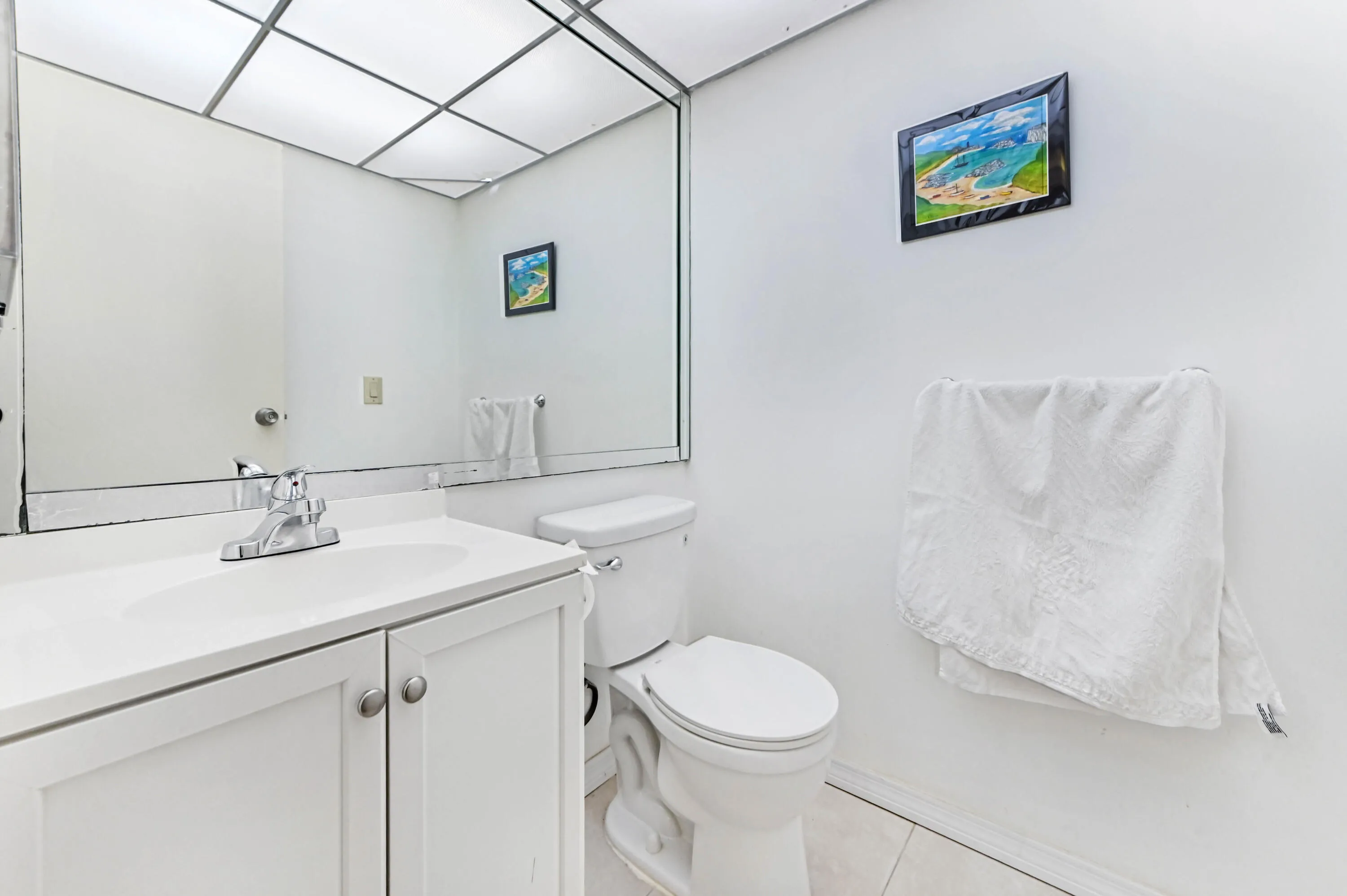 11 Bathroom 01