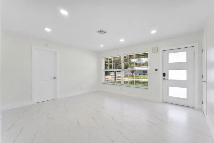 004-2350NikiJoLane-WestPalmBeach-FL-3341