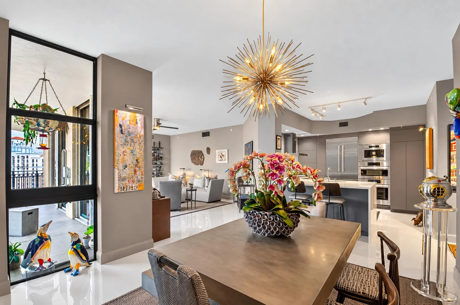 Expansive, Open Entertaining Spaces