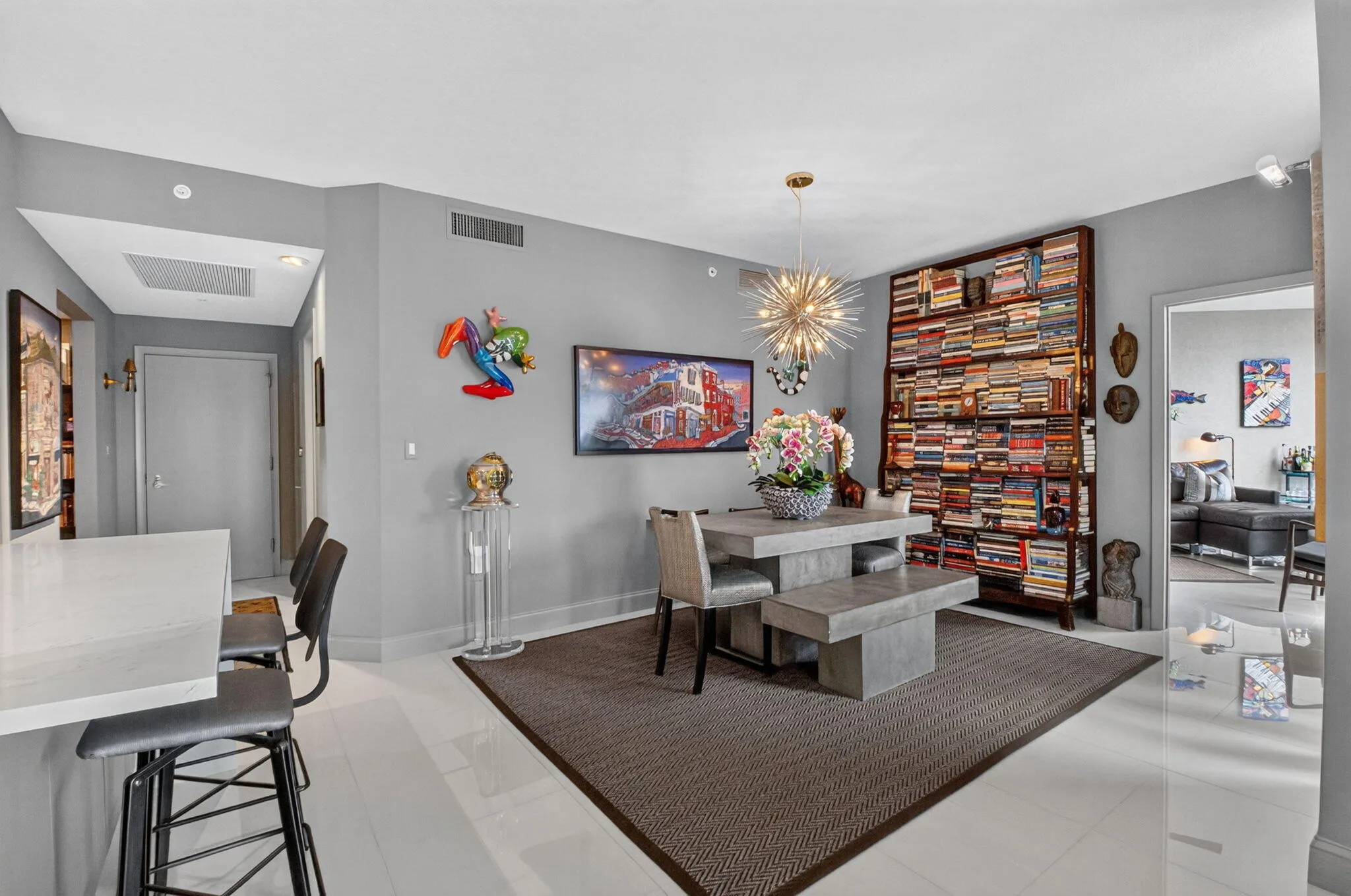 Formal Dining, Extended Breakfast Bar