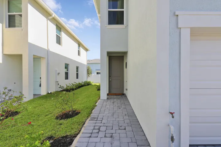 Paver walkway to front entry