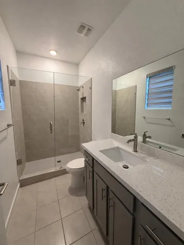 Master bath with shower doors