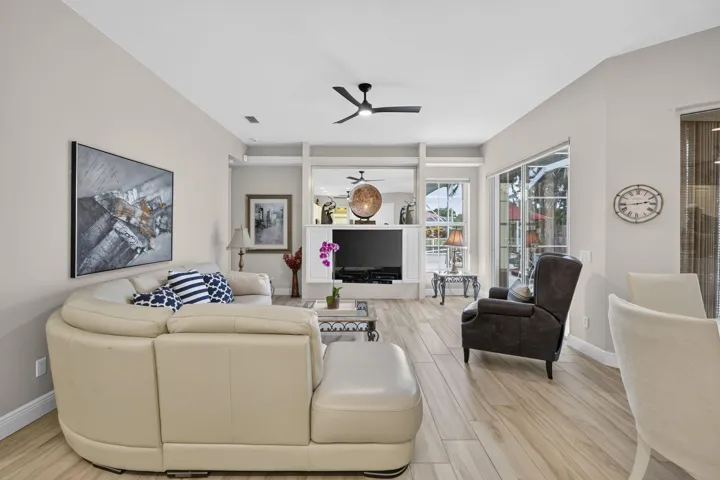 34-web-or-mls-BS1A6061