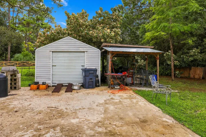 Shed