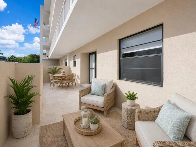 105d Front Patio