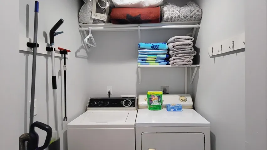Hall Laundry